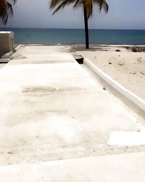 Nice Strut