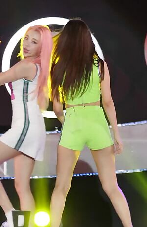 Momoland - Yeonwoo