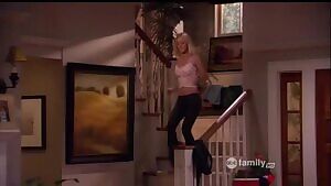 Kaley Cuoco - 8 Simple Rules