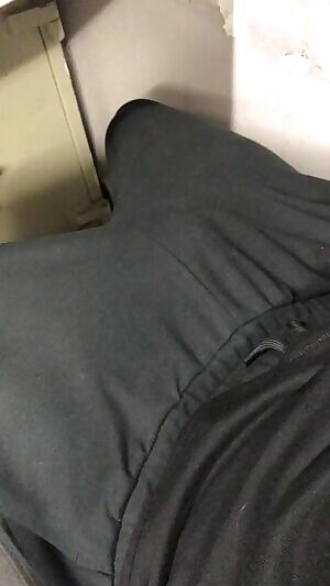 Got horny at work, struggled to get y cock out of my pants 😈🍆🥵