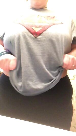 Even Supergirl needs to let loose every once and a while 😏