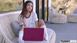 Tiny Asian Vina Sky Taking Huge White Cock into AnalHole