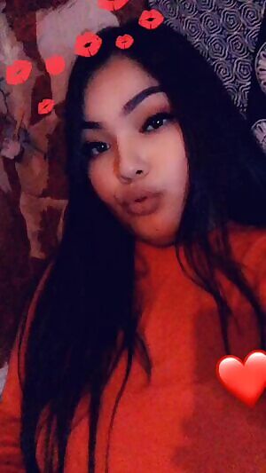 Hey here’s my tits😘