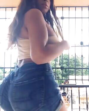 Giselle Lynette
