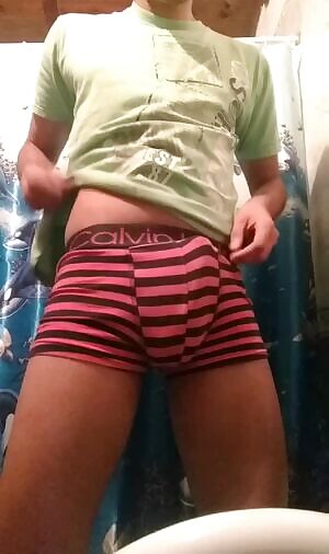 I can't sleep. Hope this can help me. Good night everyone 🤭