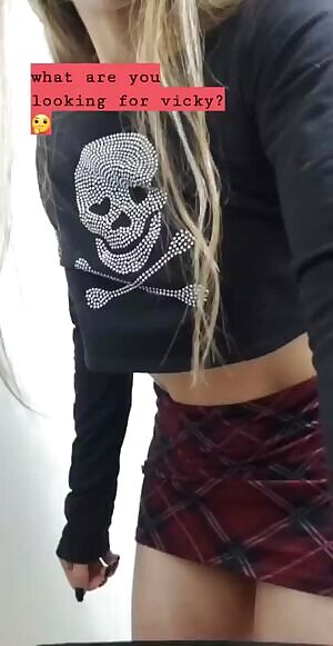 Model showing off