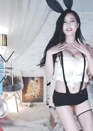 Arisha Bunny Costume