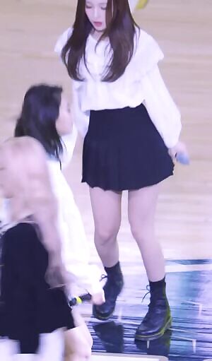 OHMYGIRL Arin
