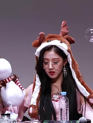 LOVLEYZ Yein