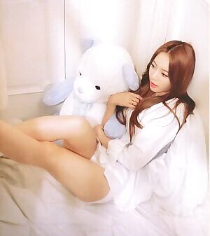 Dal Shabet - Ahyoung ft. teddy