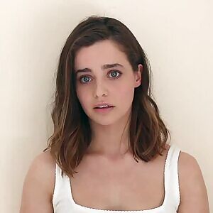 Cute: Holly Earl