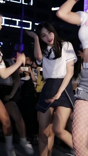 Momoland - Yeonwoo