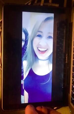 I love girls in chokers