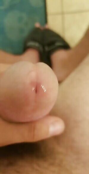 I love edging in the morning. He always gets sloppy.