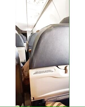 So they didn’t fully drop, and idk why I checked the window side too 😂, but 💁🏻‍♀️✈️🇨🇦