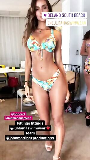 Bikini booty