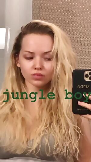 Dove Cameron flashing her body in a bra.