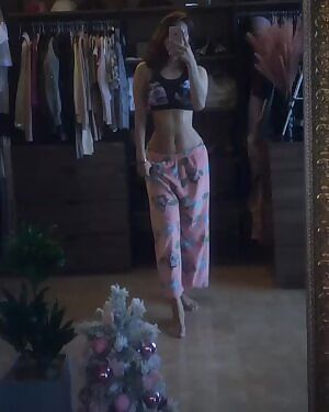 Cartoon-Like Waist Proportions