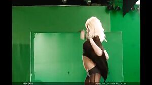 Jessica Alba Sin City Dancing on Stage Extras