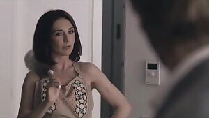 Carice van Houten - The Happy Housewife