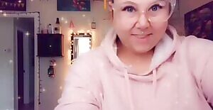 Getting better at titty drops! 🎀👑💎 who's gonna spoil this BBW princess today? 😈