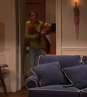 Taylor Swift no bra plot on Saturday Night Live