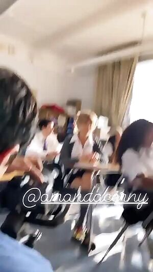 amanda playing brittney,hoy videi is coming !