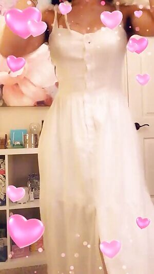 feeling cute 😊💕 and was really struggling with those buttons 🙃