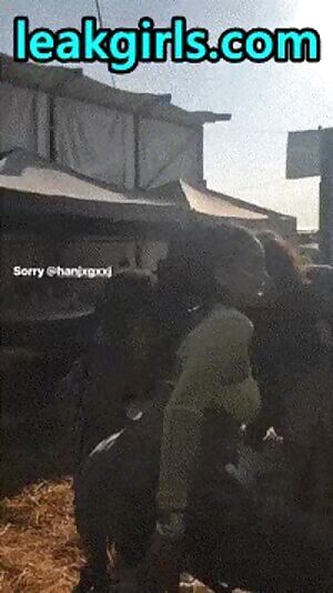 Jorja Smith twerking