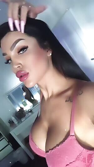 Dumb doll Shay Goncalvez