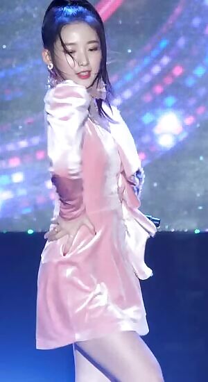 Oh My Girl - Arin