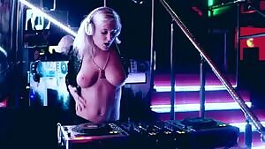 DJ Mirjami Topless