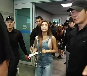 Twice - Jihyo & Sana