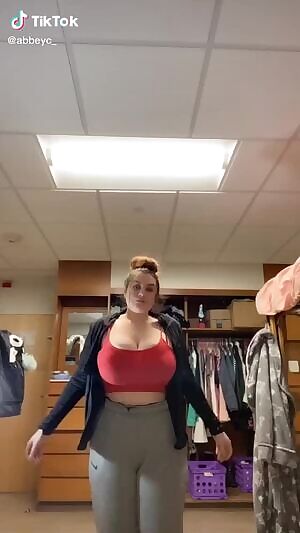 Jiggly titties