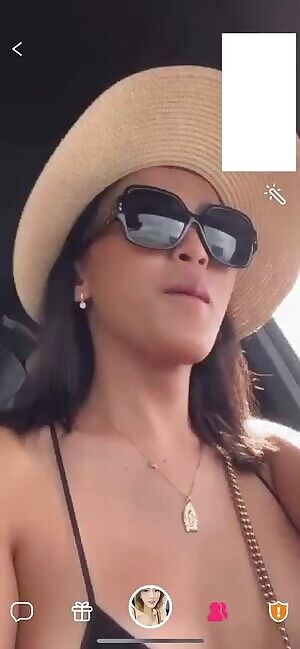 I dared this Hawaiian hottie to flash me while she was driving