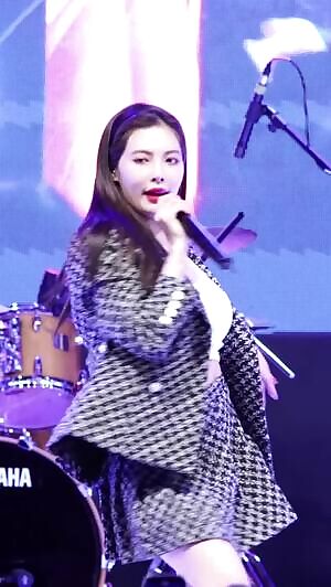 Hyuna - Cheeks & Tits