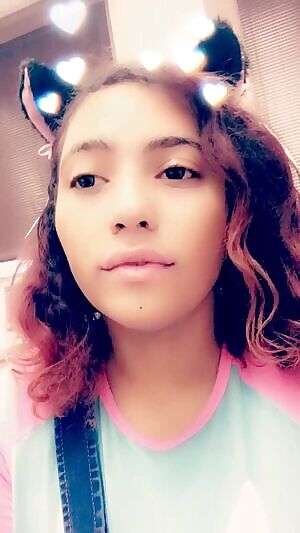 i should be studying for my arabic quiz but im a bit preoccupied 🐣