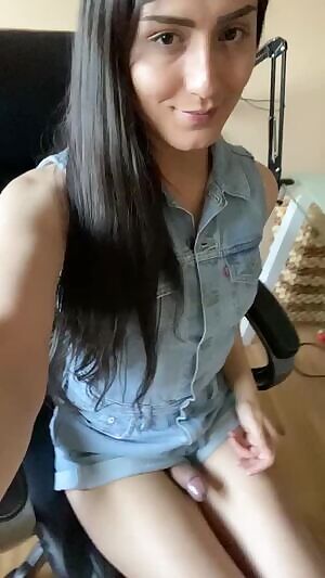 Wanna touch it? ☺️