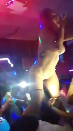 NSFW_GIF - Stripper Going Wild On Stage