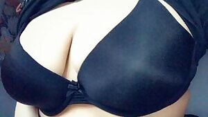 Enjoy my two drops 💧💧  (oc