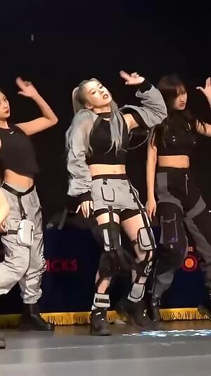 Everglow - Mia Croft