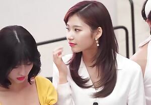 180429 TWICE Sana x Momo Love Story