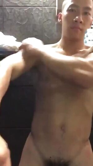 Fit Shower boy