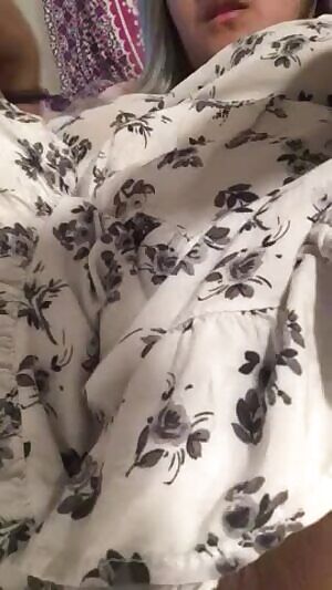 something a little different: a pussy reveal!