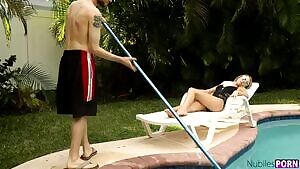The world's worst pool cleaner