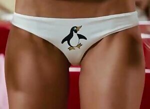 Jessica Alba losing her skirt