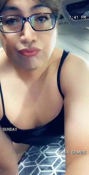 Sexy bulge rub❤️& reveal