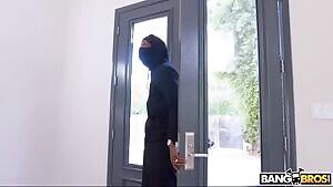 Kyler Quinn - Sexy Virgin Takes a Black Dick