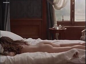 Romane Bohringer's amazing plots in 'Total Eclipse'