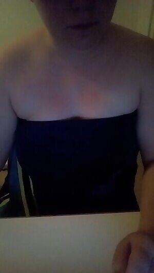 My towel fell 😱 Encouraged, I decided to start making these short niche tease videos 😌 more vids planned for those interested